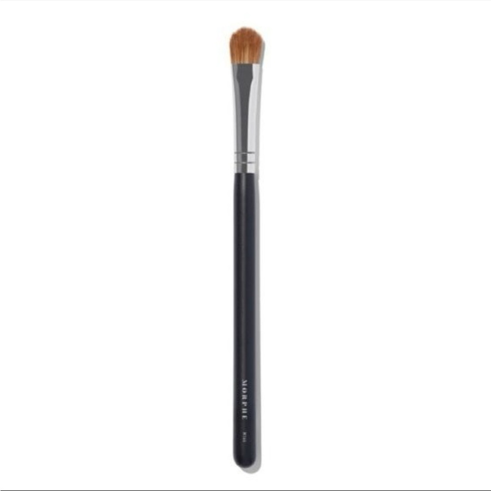 Morphe M166 Oval Shadow Brush